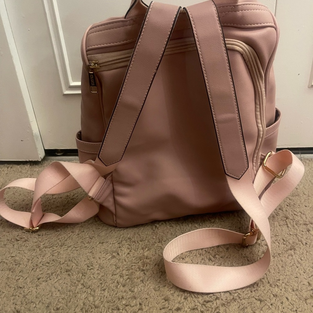 Cluci Pink Backpack - Picture 2 of 5
